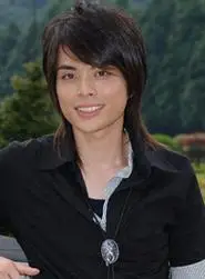 利昂霖个人资料简介(身高/生日/年龄)_电影电视剧作品 - 漫漫看明星库