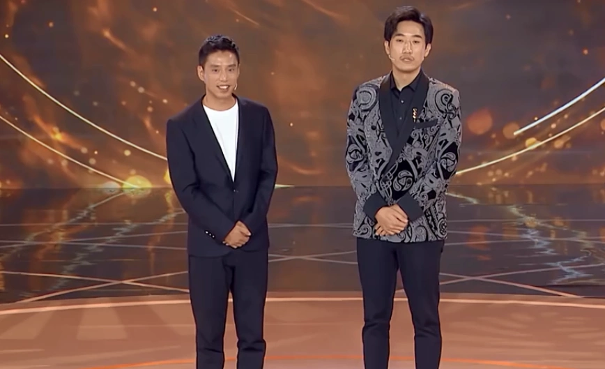 这位相声演员减肥太成功,像是换脸,网友:以为杜淳说相声了_张康