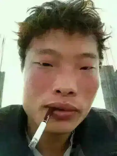 世界最丑的男人连夺四届选丑冠军被落选者抗议不准参赛了