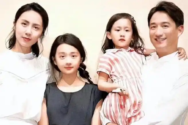 没想到被批"熟过头"的黄多多,终是为黄磊和孙莉买了单