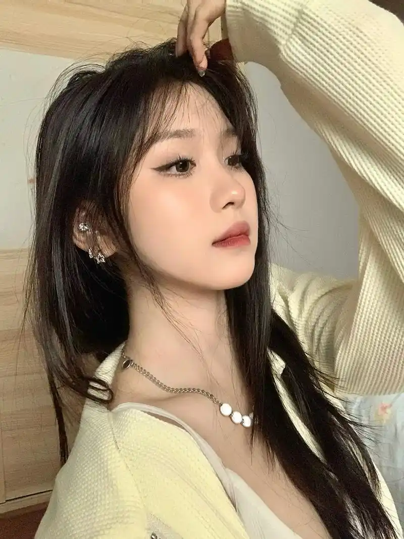 人设:高冷女神#今天长这样 #分享照片 #文静小女生 - 抖音