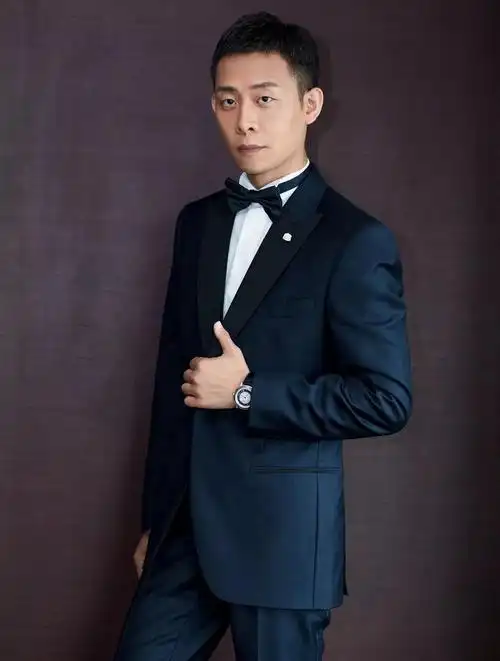 三个月内二登央视,张译新剧爆火,最后悔就是《狂飙》导演了吧3-度小视