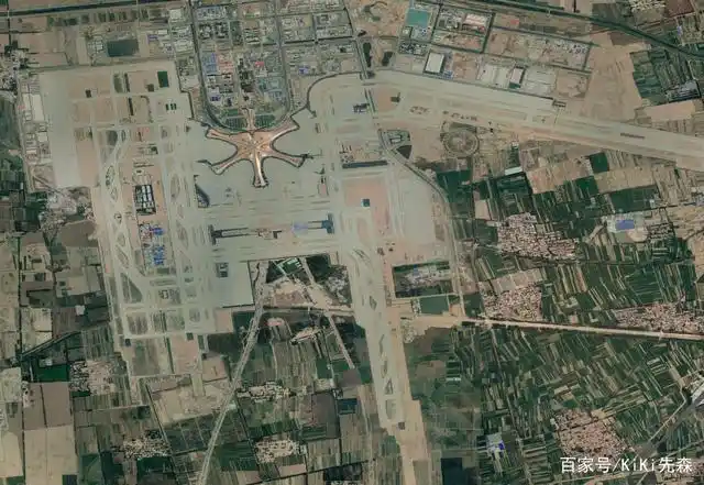 北京大兴国际机场:4条跑道