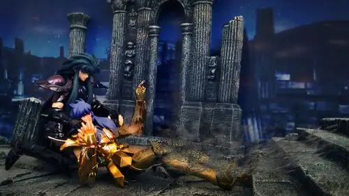 视频画面不动,如何做出人物的渐渐消失的效果.