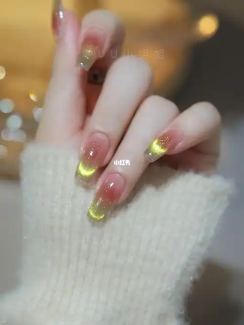 秋意动感猫眼美甲款式搭配