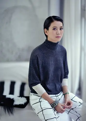 袁咏仪精致干练