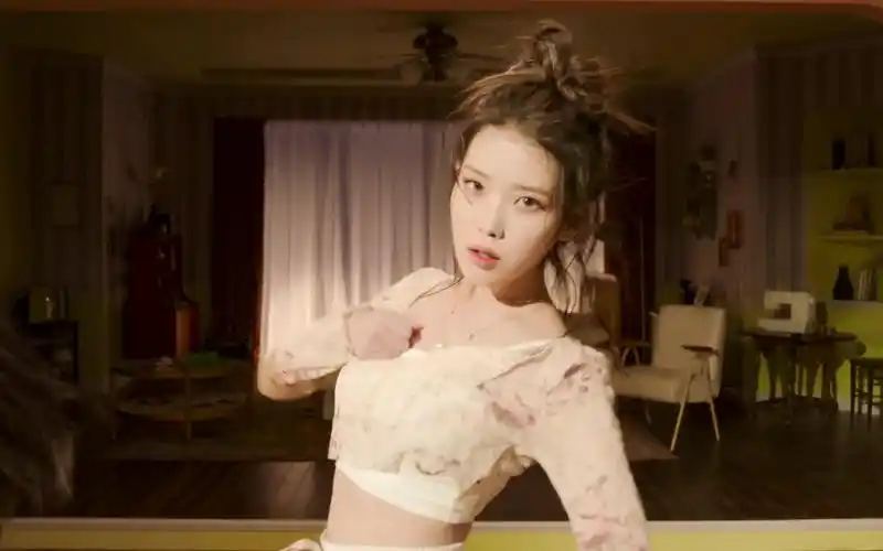 国民妹妹又要出新歌啦!iu李知恩 - flu mv预告