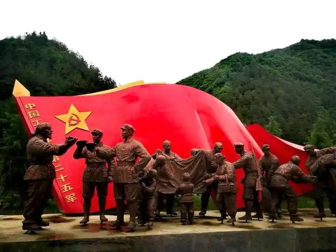 追寻红色记忆 重温革命情怀 ——咸阳电建学校主题党日活动