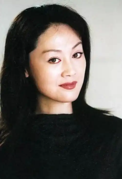 王姬岁月洗礼过的铿锵玫瑰