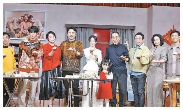 张艺谋带风向,赵丽颖亮眼,雷佳音马丽绝美匹配_时尚_刘耀文_影片