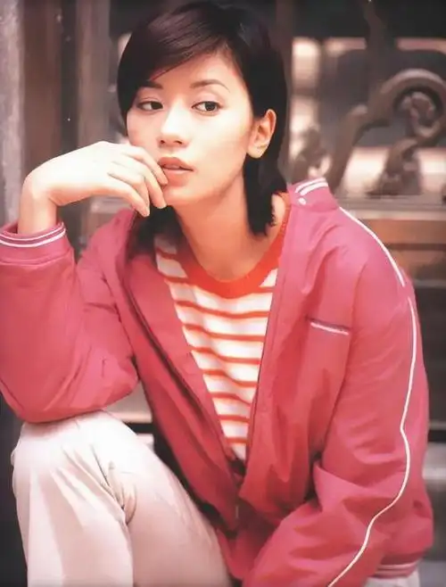 贾静雯alyssachia的图片