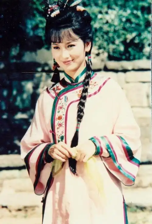 古装美人#《京华烟云》(1988年赵雅芝主演电视连续剧)赵雅芝饰演姚家