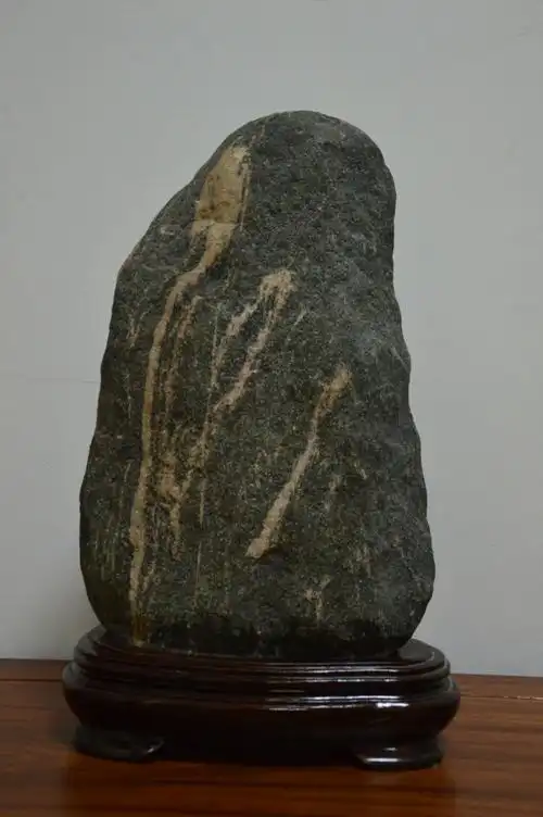 龙(泰山石) 重9.8kg,长23cm,宽12cm,高38cm