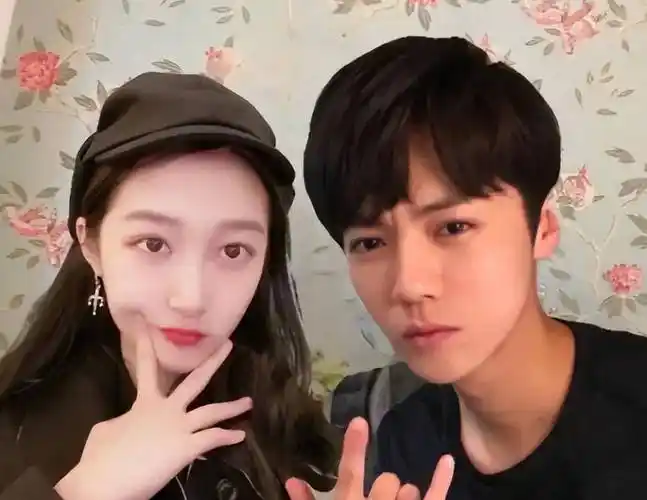 关晓彤鹿晗已订婚?