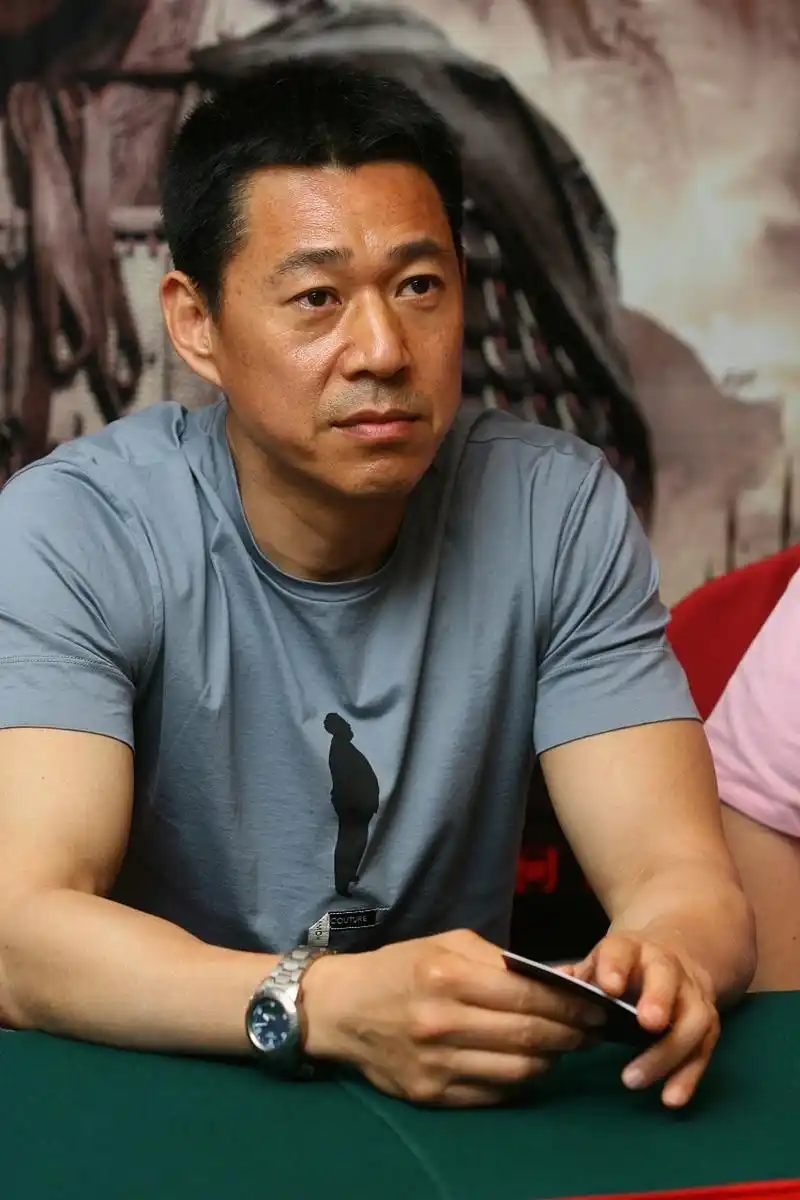 张丰毅说:我老婆不争气,她最喜欢的就是王宝强.