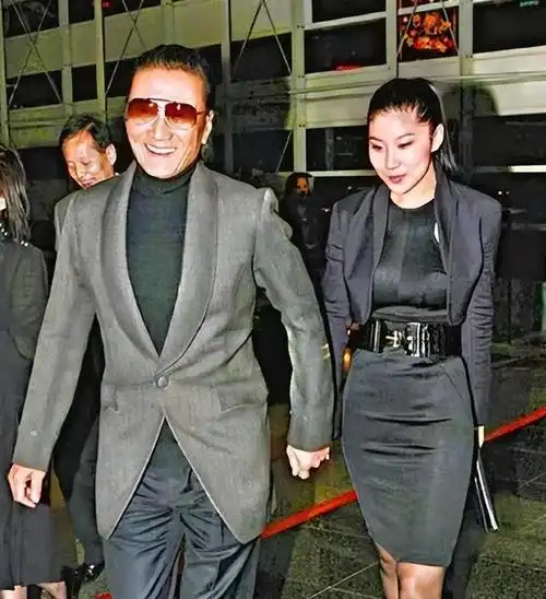 被谢贤养了12年用青春换来2000万分手费38岁的coco现状如何