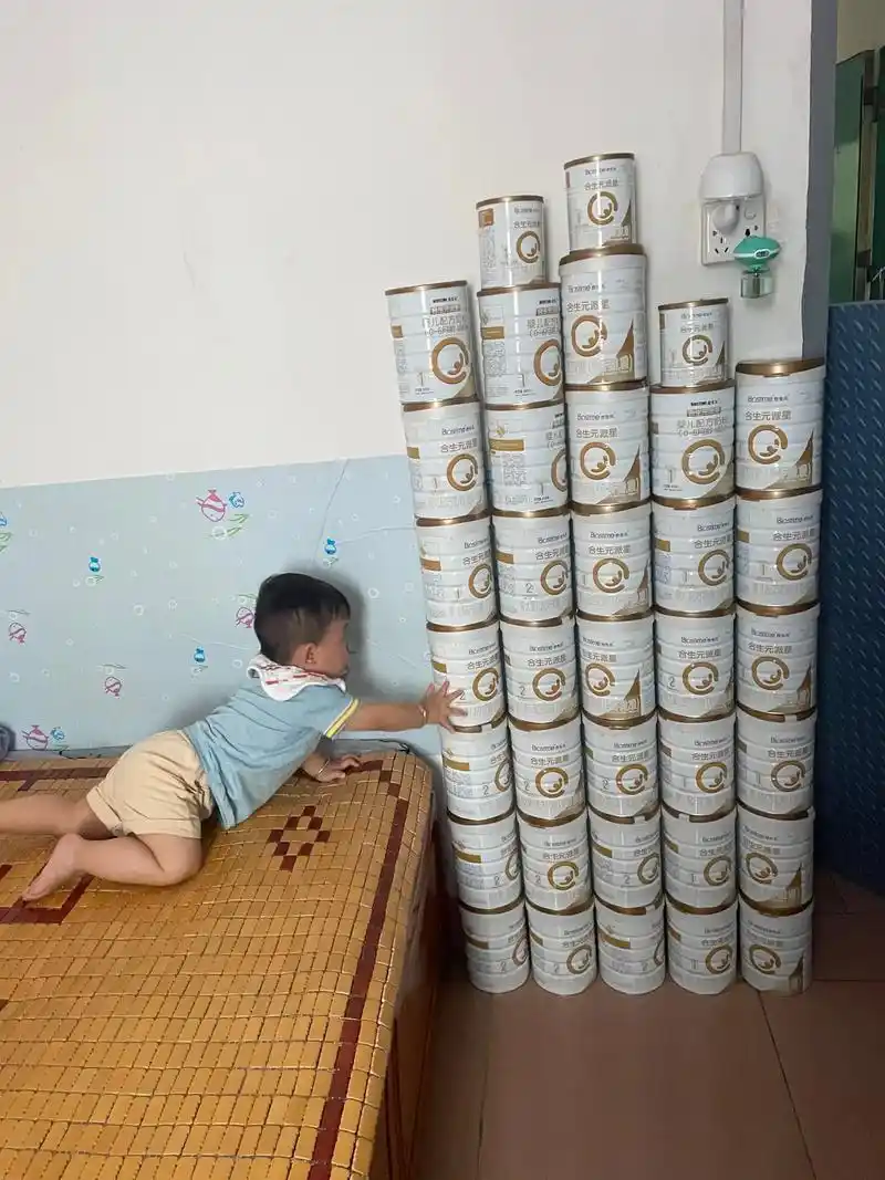 收入已经跟不上支出了,奶粉 恒温壶 奶瓶 尿不湿 ad dh - 抖音