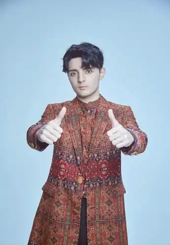 还记得《星光大道》爆红的草根明星吗?如今这落差,谁比谁更惨_阿尔法