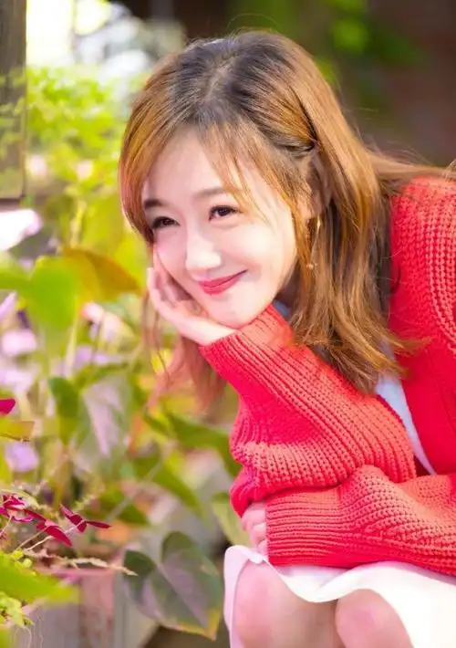 最美的她,最美的薛佳凝赠你一场春暖花开