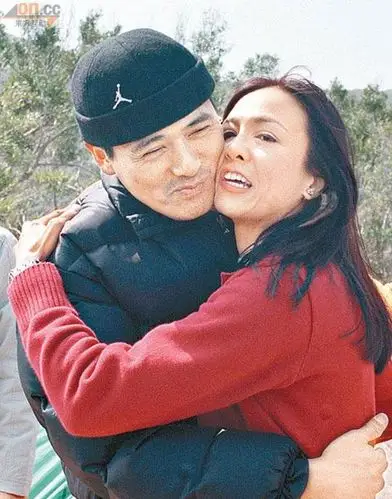 郑裕玲年轻照片_吕方郑裕玲分手原因_周海媚年轻时的照片