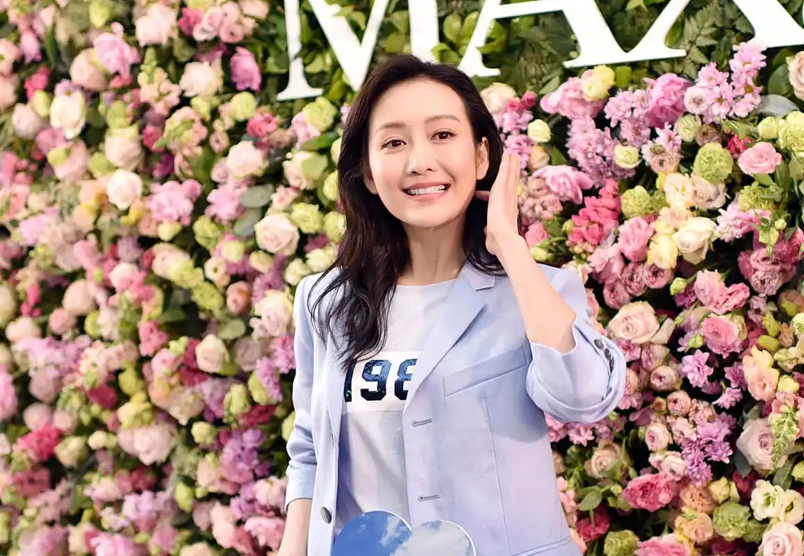 这两天很多人都说王鸥被"绿"了!