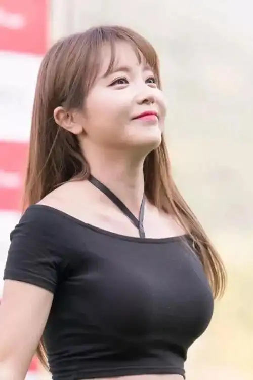 唯美图片洪真英