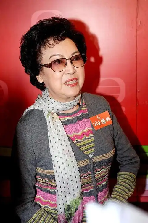 组图:香港资深艺人李香琴去世 生前旧照回顾