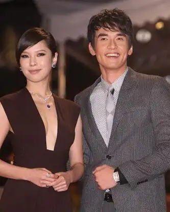 杨一展吴天心合照 杨一展个人简历和演过的电视剧