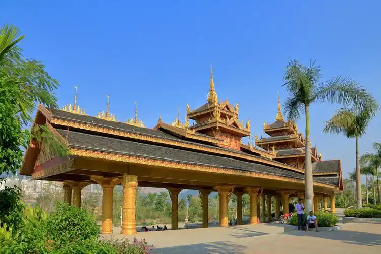 云南. 西双版纳--滨江公园 - 美篇