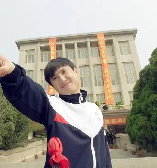 沈腾的变化历程#军艺校草这些年的变化历程,感慨时间是把杀猪刀,补