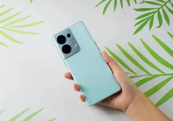 我是爱机小秘,今天给大家带来的是oppo刚刚发布的新款旗舰手机oppo