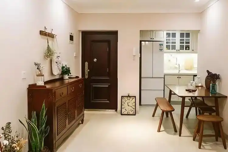 637987438181408512 - 房屋装修70平两居室 长条形的厨房这么设计超