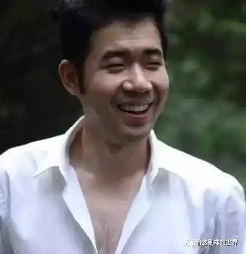 王子文老公刘丰源是个超级富二代 两人的儿子已经三岁了