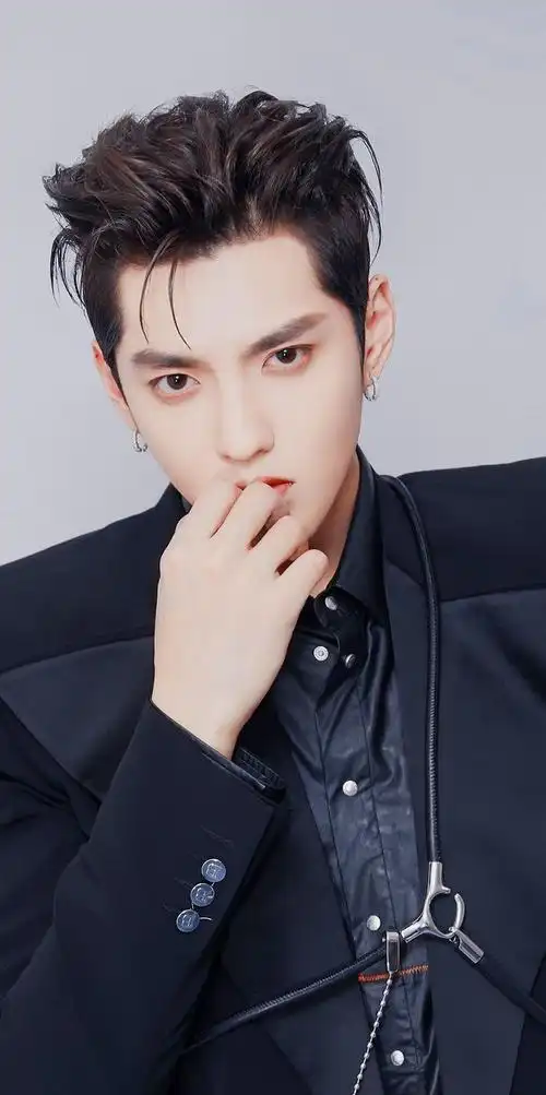 茶树の森夏从奔奔哥转采于2021-04-01 02:47:45吴亦凡并不是酷盖茶树