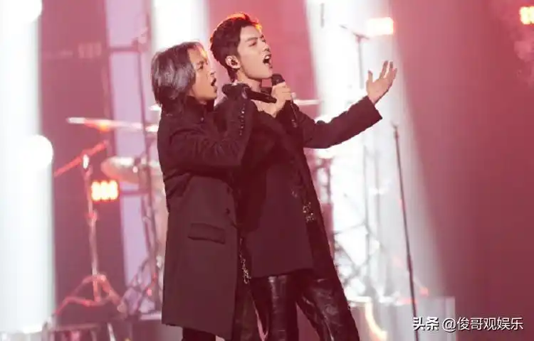 肖战为张淇庆生满满的暖意在心间