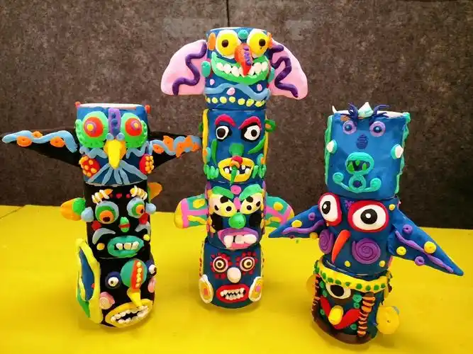 古老印第安人的图腾柱少儿美术手工