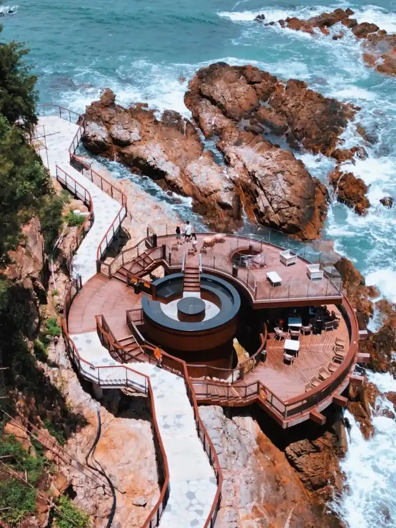 惠州双月湾,日出银沙盐晶酒店放大招啦!#惠州双月湾#海景酒 - 抖音