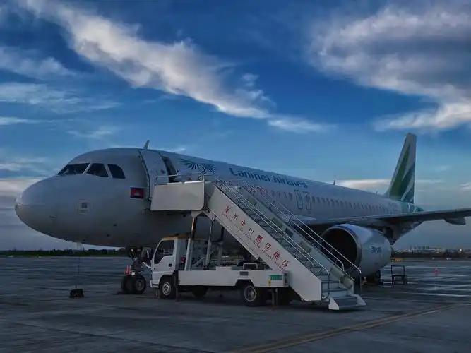 顺利完成澜湄航空"客改货"进出港满载包机保障任务