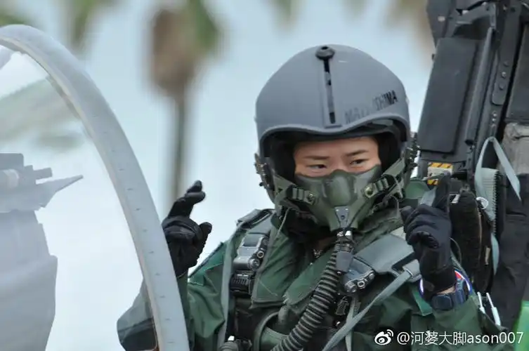 日本空自首位女性战斗机飞行员:26岁的二等空尉松岛美纱