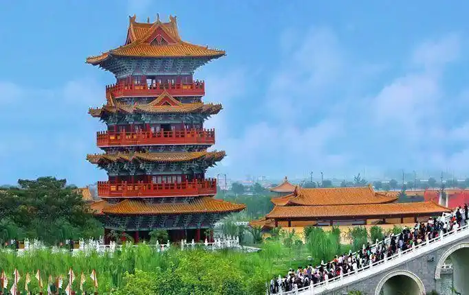 河南热门旅游景点开封清明上河园旅游攻略低音号免费语音导游