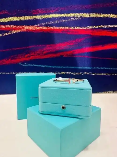 到货9只～镶嵌粉色蓝宝石哦～#tiffany  #圣诞礼物