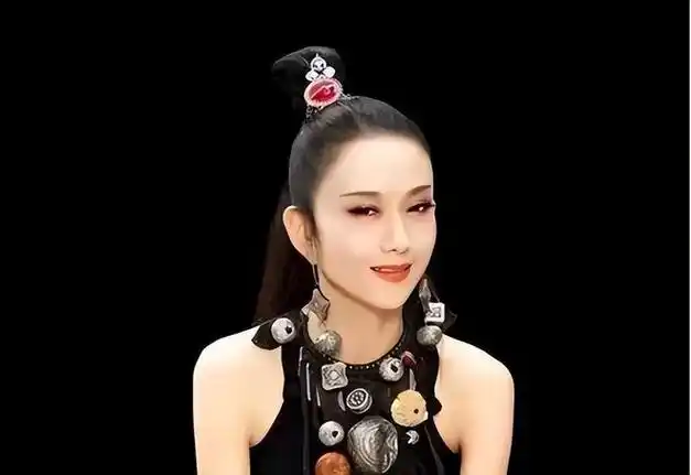 和杨丽萍离婚20年后,前夫刘淳晴毅然回到身边,无儿无女也无妨