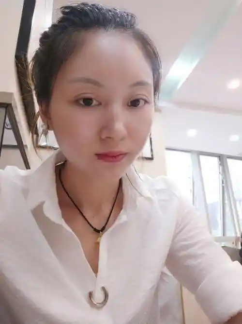 30岁离异女征婚照片(id:942637)_重庆重庆征婚交友_我主良缘网