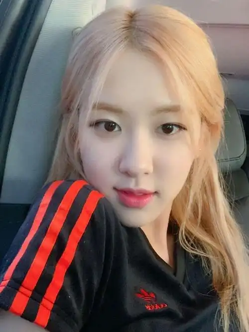 ros07[超话]##朴彩英头发