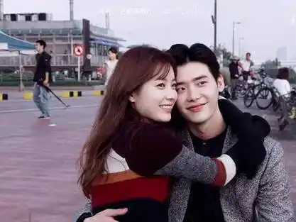 两个世界|韩孝周|李钟硕_新浪新闻