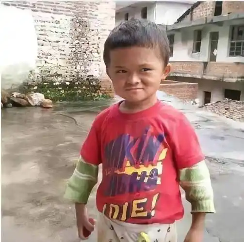 015年,江西7岁男孩范小勤因酷似"马云"爆红,如今怎样了?"