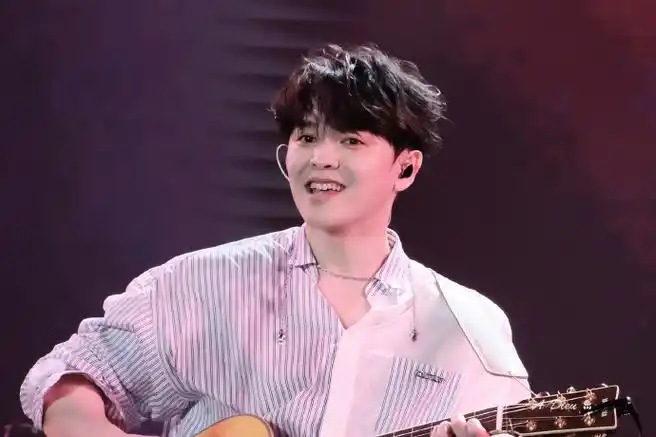 尤长靖0406出道六周年快乐