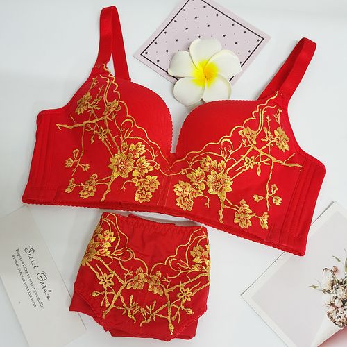 喜庆无钢圈大红色内衣本命年小胸聚拢上托收副乳薄杯刺绣文胸套装