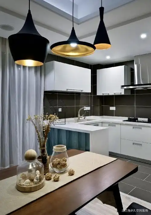 83平凤凰南苑时尚明亮的灰白色餐厅现代简约厨房设计图片赏析