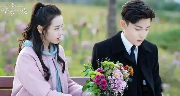 对于这部由迪丽热巴和邓伦主演的都市爱情剧,真的太有趣了,剧中邓伦